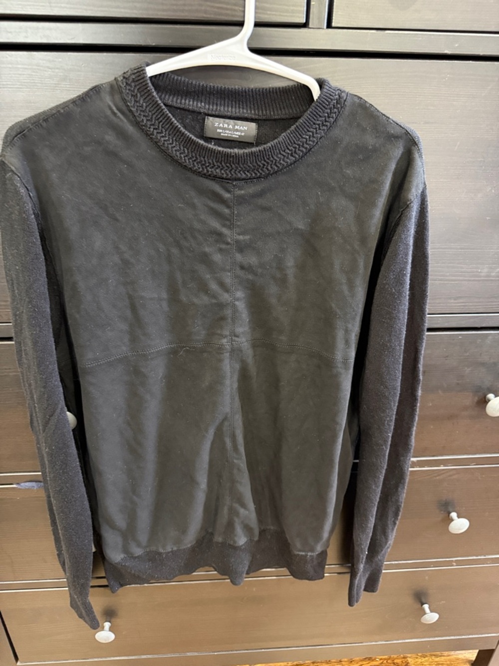 Zara Men’s Black Crewneck Sweater with Textured Neckline